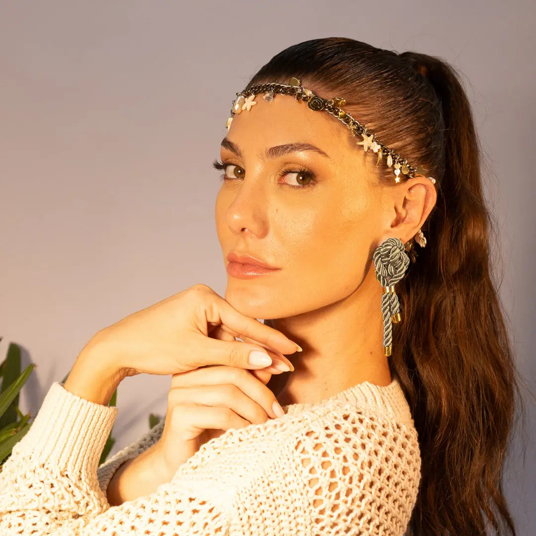 SATIN | shopsatin.ae SATIN | shopsatin.ae Beige Knot Earring Gold Beige Mixed Platings