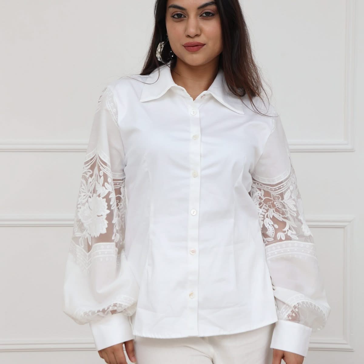 TONAGE White Shirt with Embroidered Sleeves White - SATIN | Brazilian Luxury Fashion
