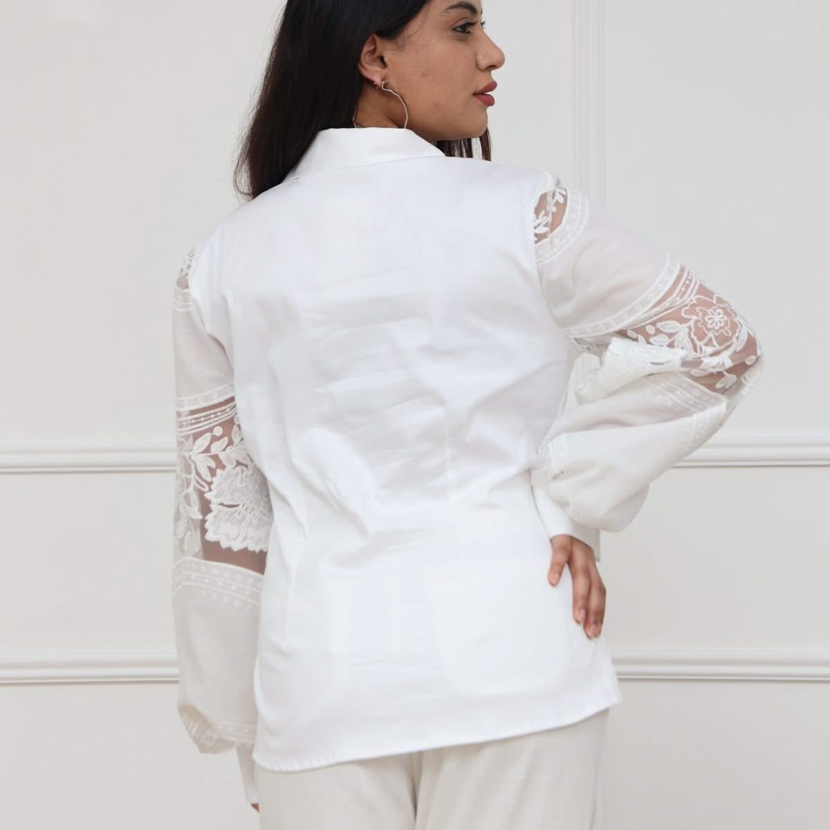 TONAGE White Shirt with Embroidered Sleeves White - SATIN | Brazilian Luxury Fashion