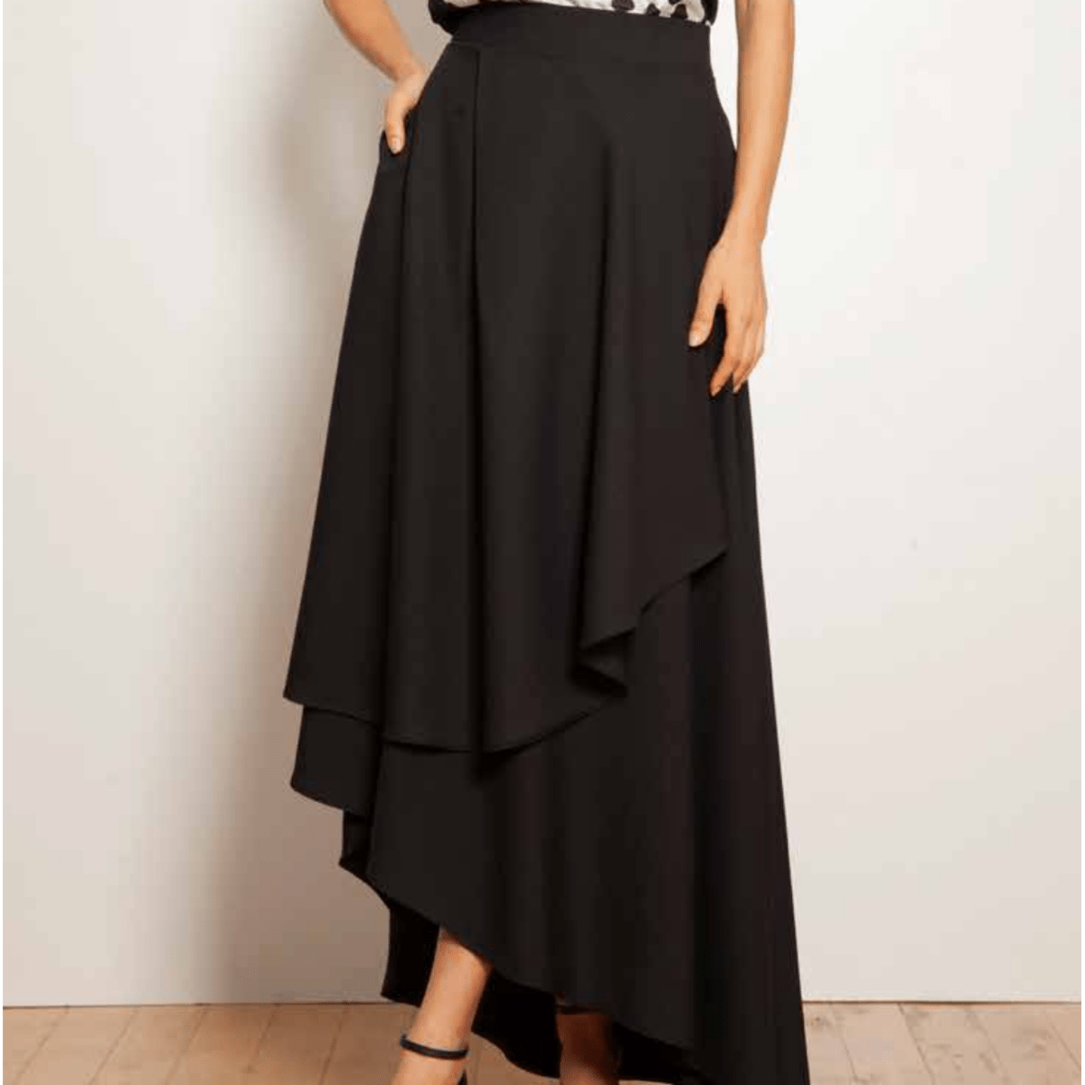 TONAGE Black Tailored Zurich Skirt - SATIN | Brazilian Luxury Fashion
