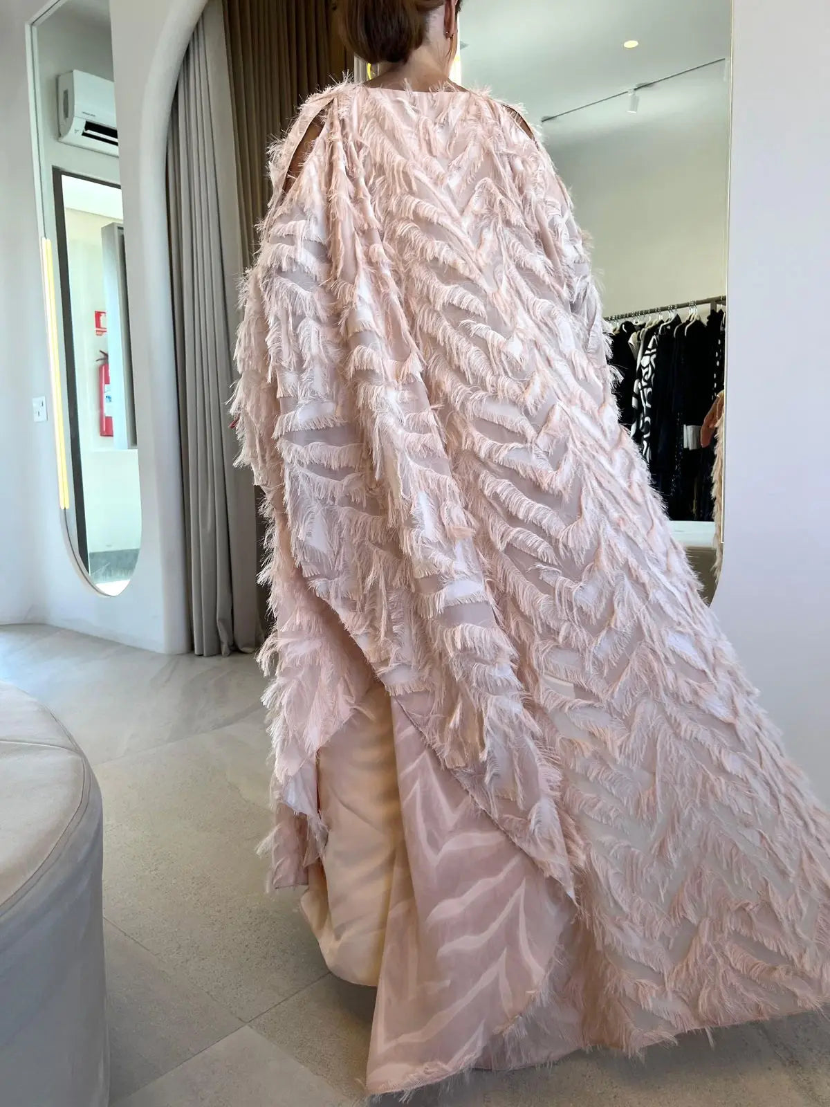 SATIN | shopsatin.ae SATIN | shopsatin.ae The Coolrator Bambu - Kaftan Feathers Rosé