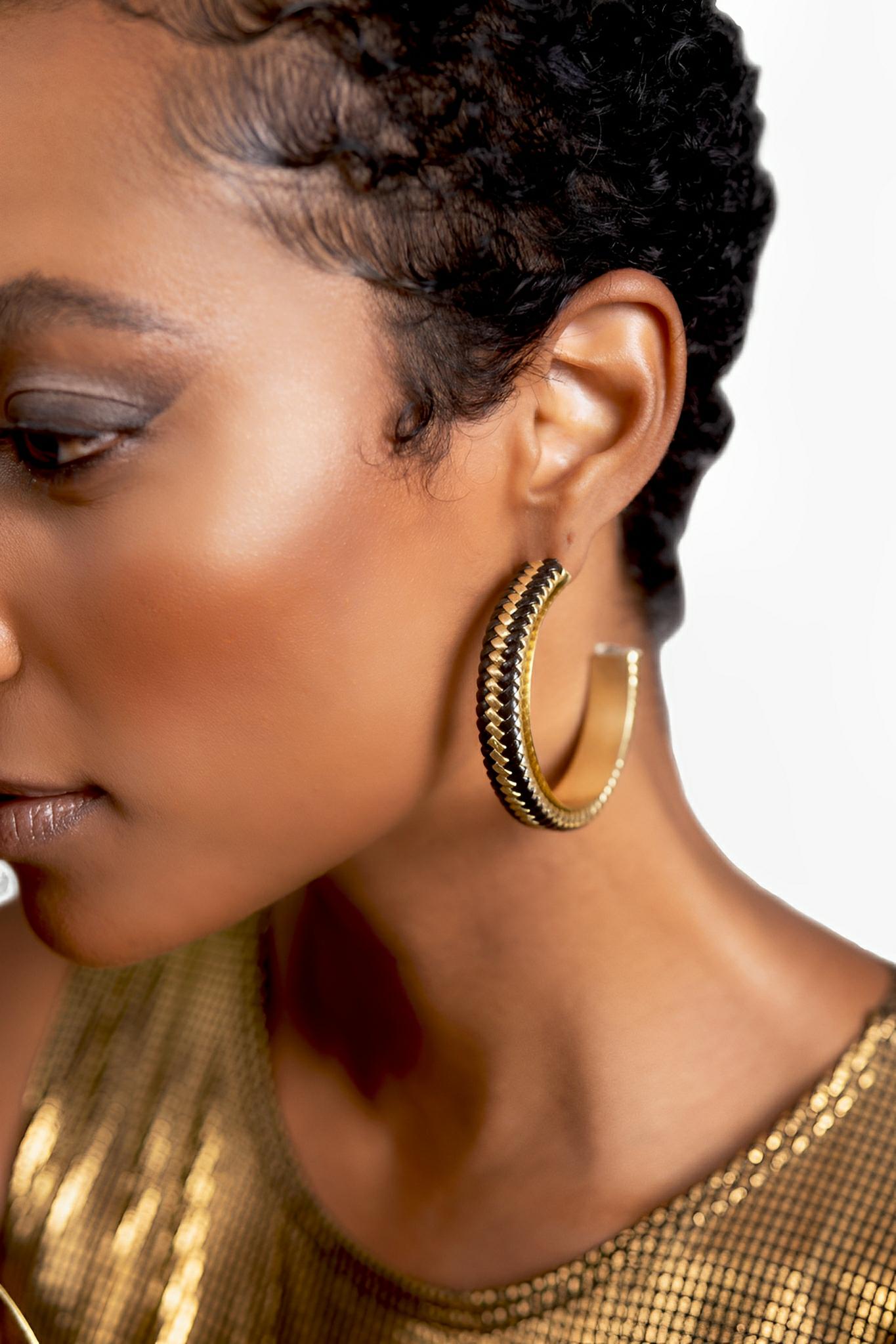 SATIN | Brazilian Luxury Fashion JULIANA MANZINI JULIANA MANZINI Fashion Jewelry - Silver Mix And Match MacramŽ Hoop Earring