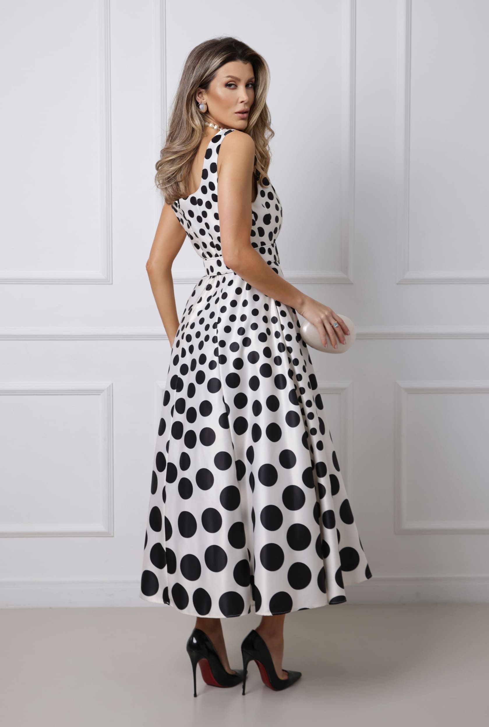 Unique TONAGE Viscose Dress with Shiny Polka Dots - Shop Now SATIN | shopsatin.ae Unique TONAGE Viscose Dress with Shiny Polka Dots - Shop Now SATIN | shopsatin.ae