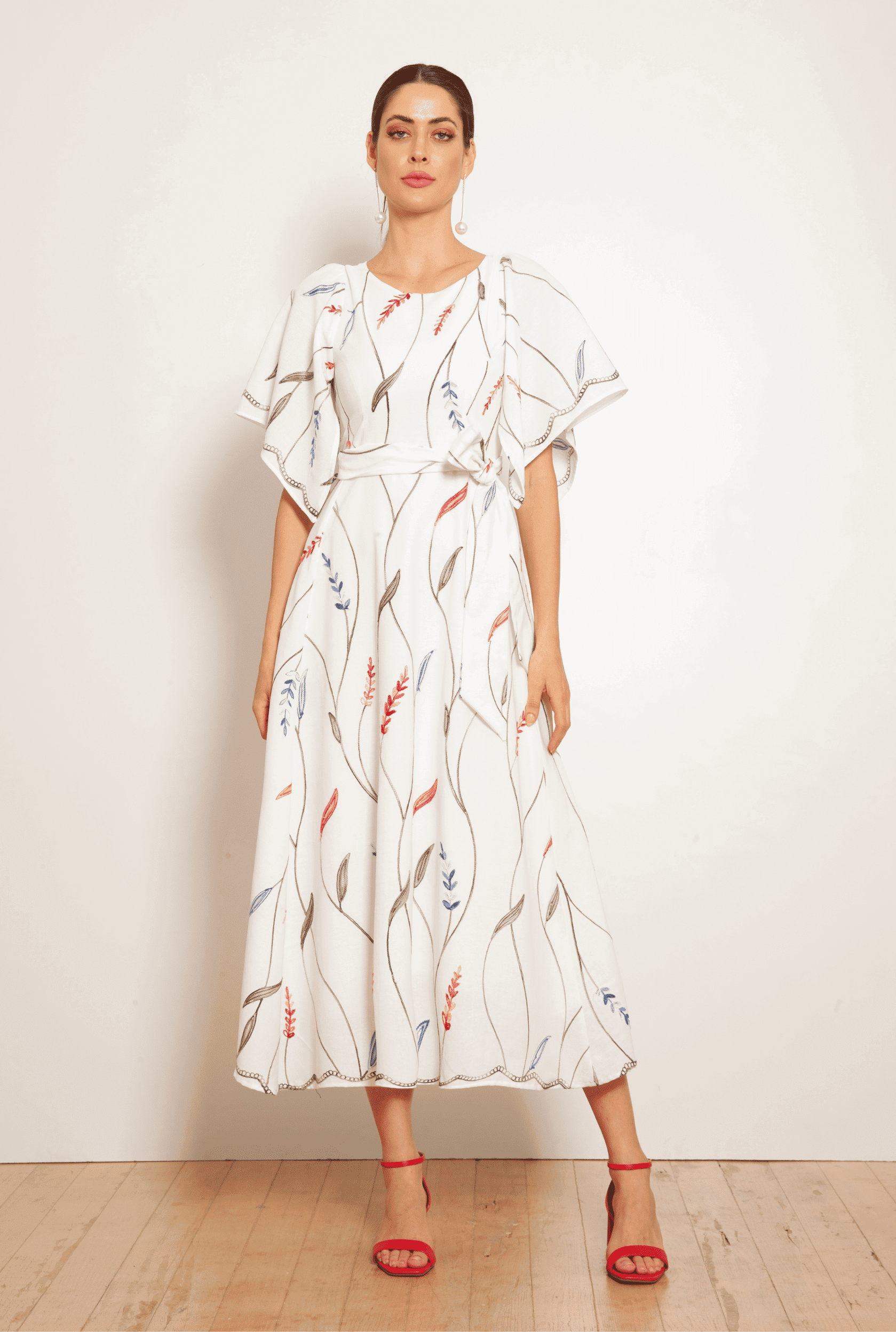 TONAGE Off-White Linen Dress with Red, Green, and Blue Leaf Embroidery - SATIN | Brazilian Luxury Fashion