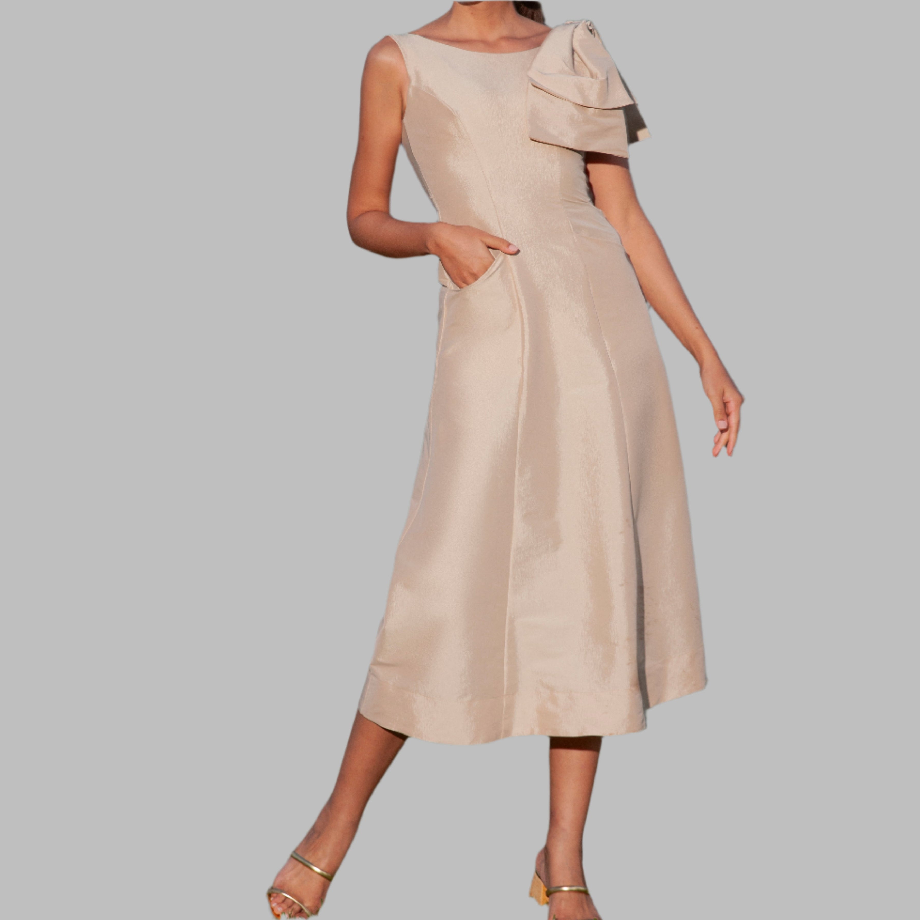 TONAGE Dress Gold color with bow