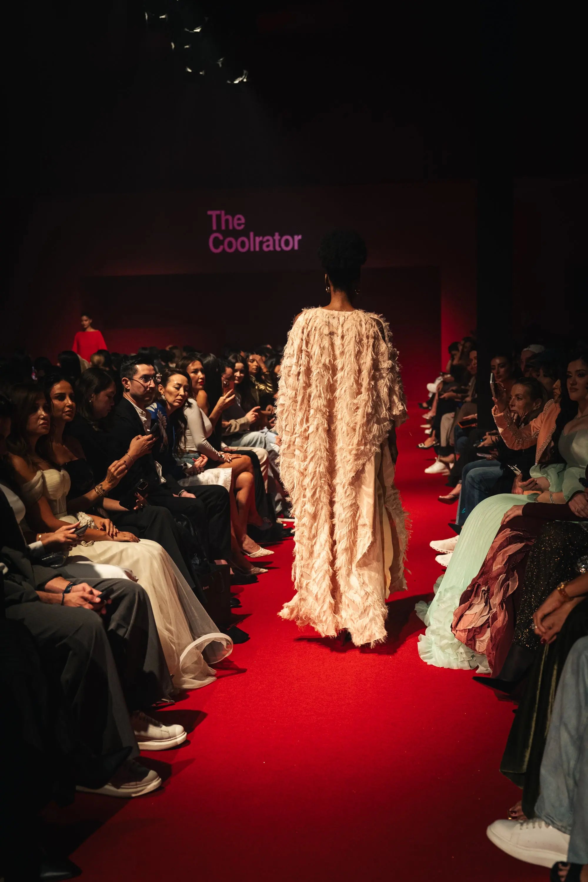 SATIN | shopsatin.ae SATIN | shopsatin.ae The Coolrator Bambu - Kaftan Feathers Rosé