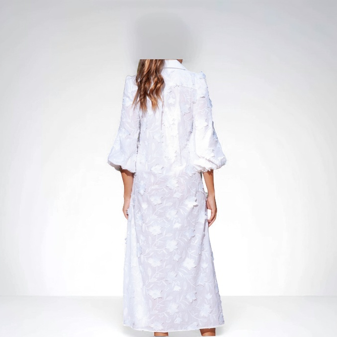 TONAGE Dress White embroidered fabric with flowers